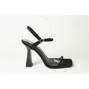 Chic Сандали Chic Women's Strappy Ankle Strap Flat Sandal - Black