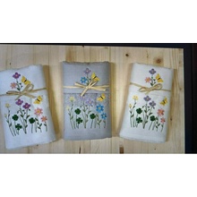 Mondo Italia darčeková sada 2 ks uterákov kvety 40 x 60 cm a 50 x 100 cm šedá