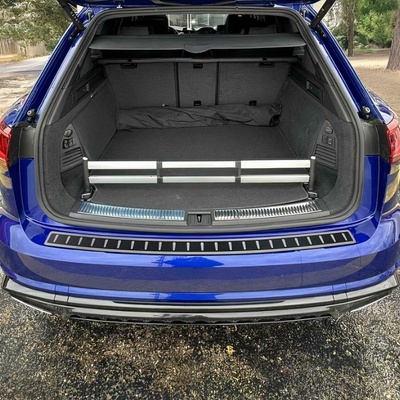 Nerez / karbón ochrana prahu zadného nárazníka VW Touareg 2018+
