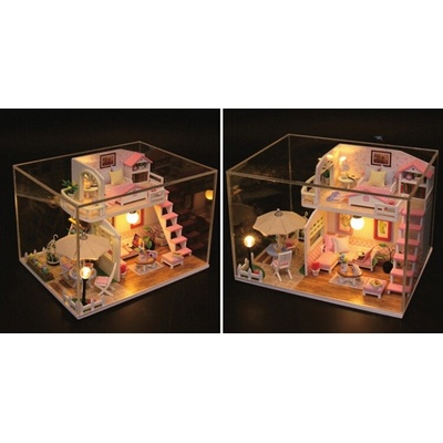 Dvedeti miniatúra domčeka Ružový dom