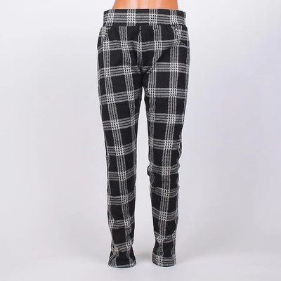 Зимен макси клин с кариран десен в черно и бяло