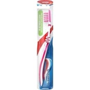 Aquafresh In-Between Clean medium