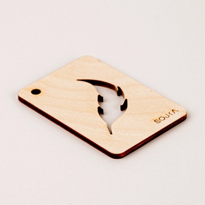 SOJKA Dřevěná vůně do auta - Pírko Angel Obrys