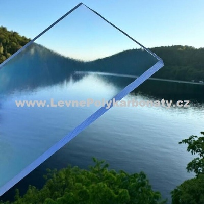Palsun Plný polykarbonát 4 mm 2UV 1,525 m x 2,05 m 3,13 m² čirá 1 ks