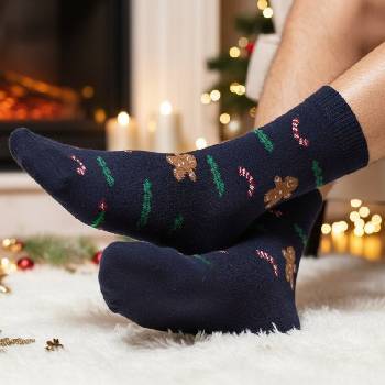 Мъжки вълнени чорапи в тъмносиньо с коледни мотиви