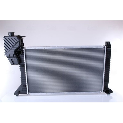 Chladič motora NISSENS 62685A