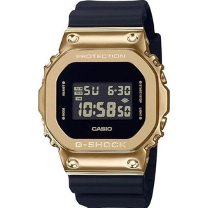 Casio GM-5600UG-9 Часовници