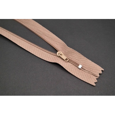 Nedeliteľný jemný plastový špirálový zips (veľkosť číslo 3) rôzne farby - dĺžka 12 cm - 60 cm 18 cm Ťava hnedá