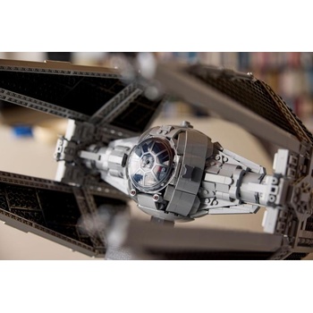 Image 1 of LEGO® Star Wars™ - TIE Interceptor (75382)