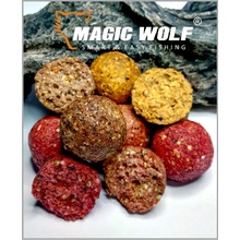 Magic Wolf Zakrmovací boilies 5kg 20mm Kukuřice