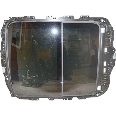 panoramatická střecha AUDI Q3 83A 83A877041 3HZ - šedá roleta