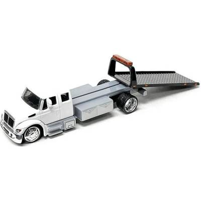 Maisto International DuraStar Flatbed Truck 1:64