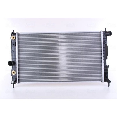 Chladič motora NISSENS 68003A