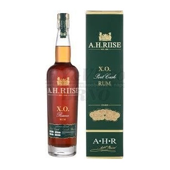 A.H. Riise XO Port Cask 45% 0,7 l (kartón)