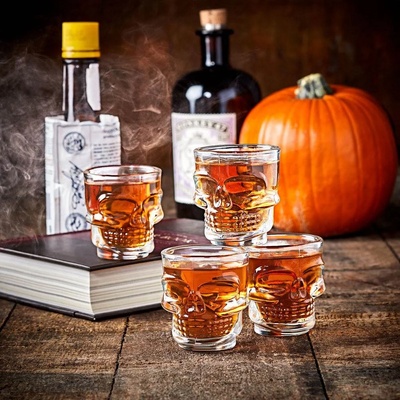 Стъклена чашка за шот - череп (1172371)