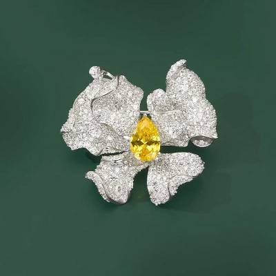 Éternelle luxusní brož Swarovski Elements Oleandra B8092-LXT0851 stříbrná