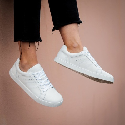 Groundie Universe white