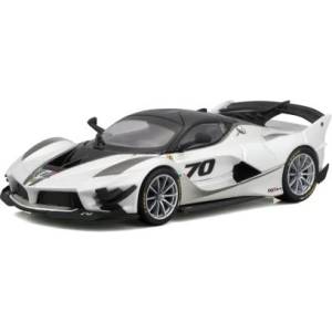 Bburago Bburago 1: 43 Ferrari Racing FXX-K EVO 2017 бяло/черно (36311)