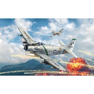 Italeri Model Kit letadlo 2788 A-1H Skyraider 33-2788 1:48