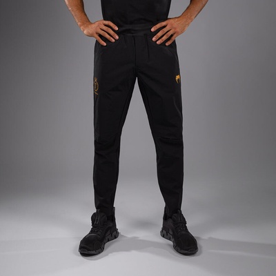 Venum x Topuria Unmatched Edition čierne zlaté