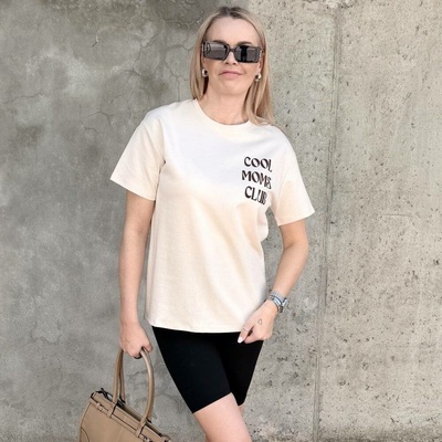 Prémiové tričko s hnědým nápisem Cool Moms Club béžové