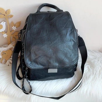 Image 1 of Дамска Черна Чанта Раница - Модел 2723