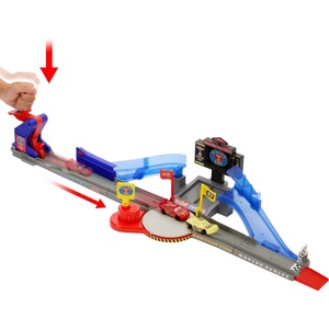 Mattel Игрален комплект Disney Pixar Cars - Турнир за купата Пистън, с количка (JHL42)