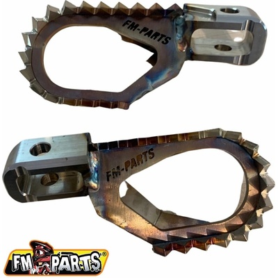 FM-PARTS OFFSET stupačky (komplet) STAINLESS FOOTPEGS KTM / HUSQVARNA / GAS GAS 17-23 barva ocelová