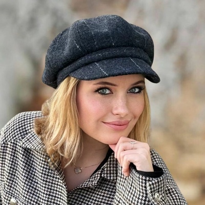 Krumlovanka Dámská zimní čepice s kšiltem osmidílná bekovka modrý tvíd Me-B52