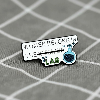 Pinarna Women belong in the lab Ženy patří do laboratoře hranatý