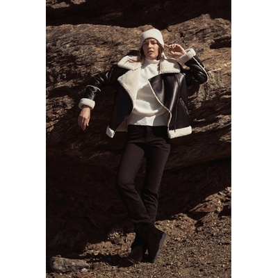 Moodo Черна яке с пухкав яка Moodo Moodo | Cheren | ЖЕНИ | XS