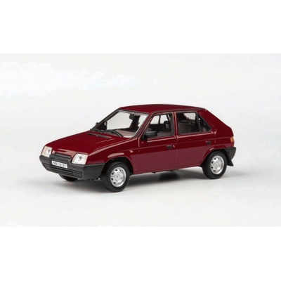 Abrex škoda Favorit 136L 1988 Červená Apollo časopis s modelem 1:43