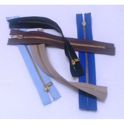 Zip mosazný 22 cm