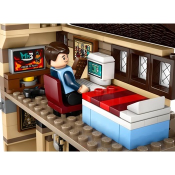 Image 1 of LEGO® Harry Potter™ - Privet Drive: Aunt Marge's Visit (76451)