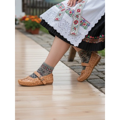 Dámské folklórní krpce Goralské