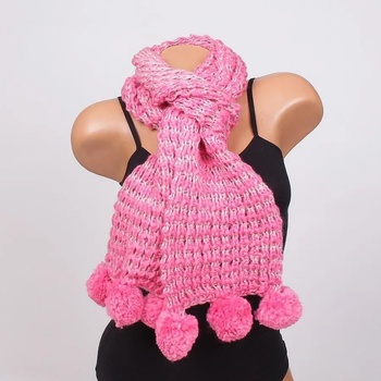 Image 1 of Плетен шал в розово с помпони