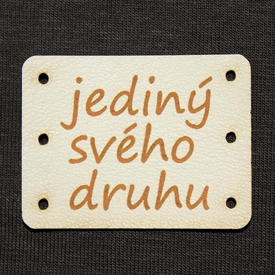 koženkový štítok jediný svého druhu Materiál/farba: Hnedá koženka