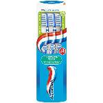 Aquafresh Комплект четки за зъби In-Between Clean, Medium, 3 броя