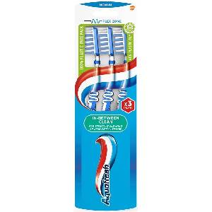 Aquafresh Комплект четки за зъби In-Between Clean, Medium, 3 броя