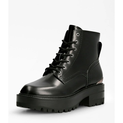 GUESS Боти folowe