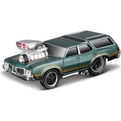 Maisto Muscle Machines 1970 Oldsmobile Vista Cruiser, 101215556 1:64
