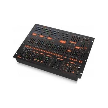Behringer 2600