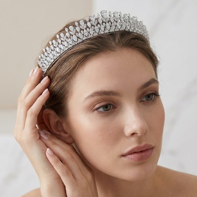 Naishide Jewelry květinová korunka se zirkony
