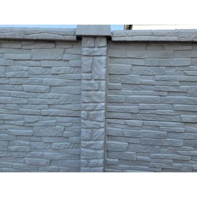 REMU Betonový plot - panel NOVÁ BŘIDLICE oblouk ozd. (30x200x4 cm) jednostr. přírodní