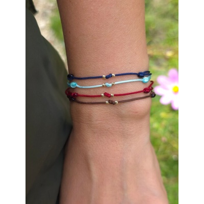 Kathryn' s bracelets Златна гривна с червен конец Безкрайност