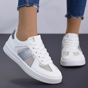  Сникърси W210109 White