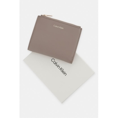 Calvin Klein Портфейл дамски от имитация на кожа (LV04F1135G)