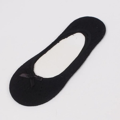 Детски терлици в черно със сатенена панделка