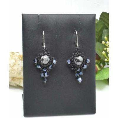 Mijabijoux Elegance z minerálů: Ručně šité náušnice z vločkového obsidiánu MB00505