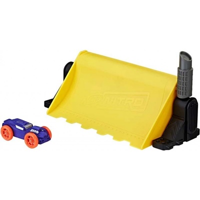Nerf Nitro náhradní autíčko dvojitá akce Slammin Soar